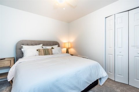 Appartement à louer à Punta Gorda, Floride: 2 chambres, 127.93 m2 № 215116 - photo 25
