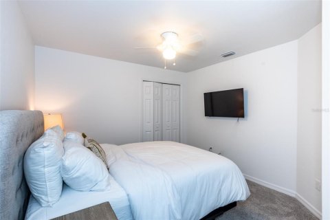 Appartement à louer à Punta Gorda, Floride: 2 chambres, 127.93 m2 № 215116 - photo 27