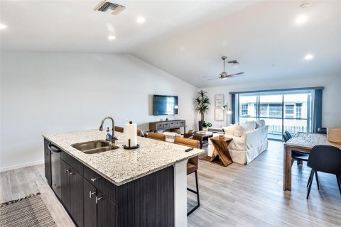 Appartement à louer à Punta Gorda, Floride: 2 chambres, 127.93 m2 № 215116 - photo 3