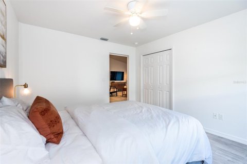 Appartement à louer à Punta Gorda, Floride: 2 chambres, 127.93 m2 № 215116 - photo 19
