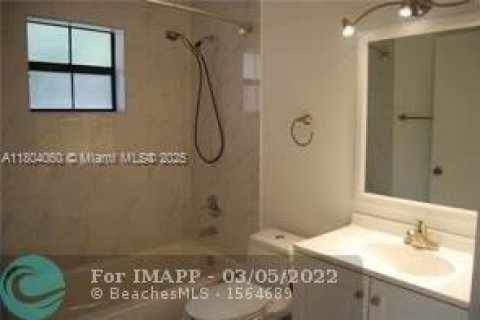 Condo in Plantation, Florida, 3 bedrooms  № 1740149 - photo 11
