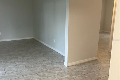 Condominio en alquiler en Orlando, Florida, 2 dormitorios, 77.11 m2 № 1901774 - foto 17