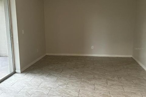 Condominio en alquiler en Orlando, Florida, 2 dormitorios, 77.11 m2 № 1901774 - foto 6