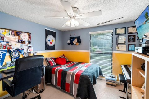 House in Tampa, Florida 4 bedrooms, 210.05 sq.m. № 1831697 - photo 20