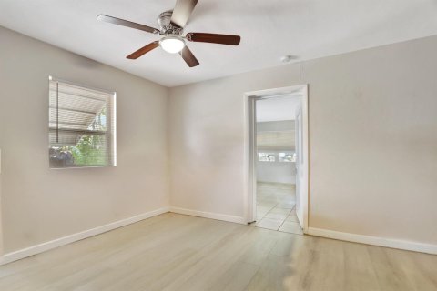 Townhouse in Pompano Beach, Florida 2 bedrooms, 144.18 sq.m. № 2083413 - photo 8