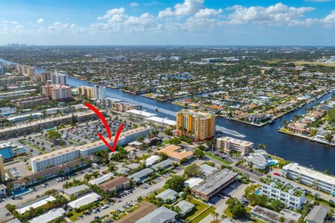 Townhouse in Pompano Beach, Florida 2 bedrooms, 144.18 sq.m. № 2083413 - photo 17