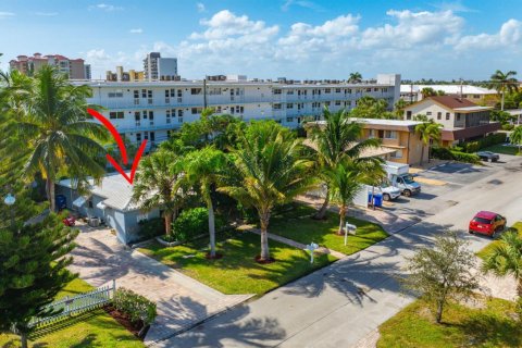 Townhouse in Pompano Beach, Florida 2 bedrooms, 144.18 sq.m. № 2083413 - photo 15
