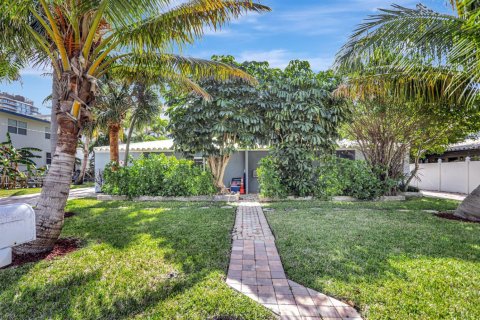 Townhouse in Pompano Beach, Florida 2 bedrooms, 144.18 sq.m. № 2083413 - photo 3