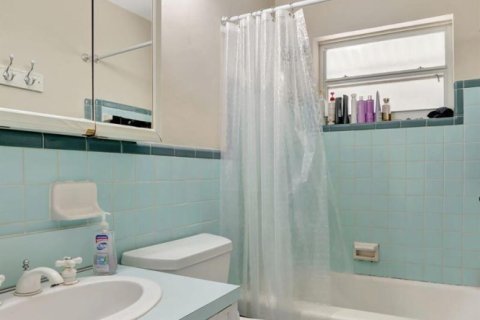 Townhouse in Pompano Beach, Florida 2 bedrooms, 144.18 sq.m. № 2083413 - photo 10