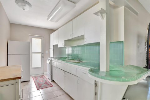 Townhouse in Pompano Beach, Florida 2 bedrooms, 144.18 sq.m. № 2083413 - photo 4