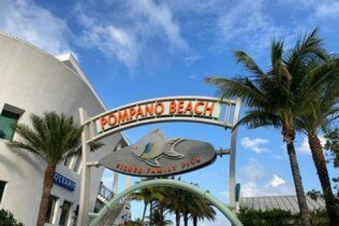 Townhouse in Pompano Beach, Florida 2 bedrooms, 144.18 sq.m. № 2083413 - photo 18