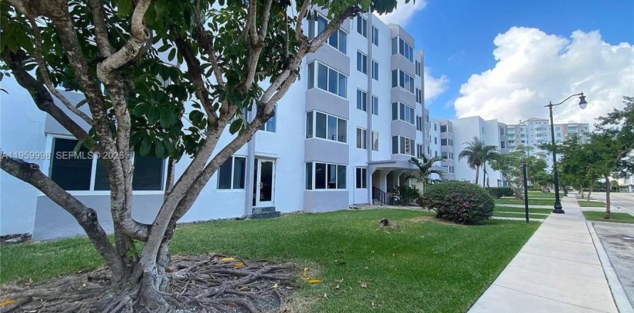 Appartement à Sunny Isles Beach, Floride 2 chambres, 87.05 m2 № 2024026