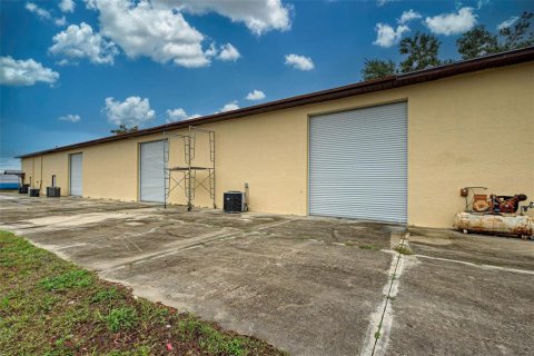Commercial property in Englewood, Florida 473.89 sq.m. № 1733927 - photo 8