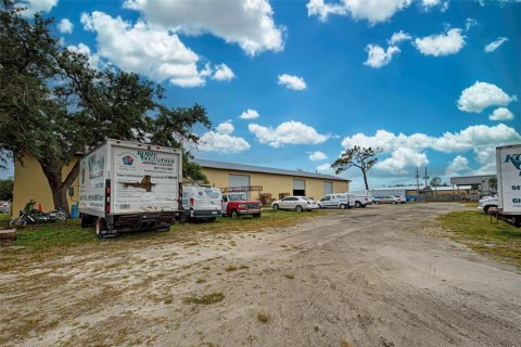 Commercial property in Englewood, Florida 473.89 sq.m. № 1733927 - photo 5
