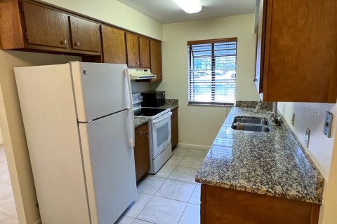 Appartement à louer à Gainesville, Floride: 2 chambres, 81.75 m2 № 1879399 - photo 4