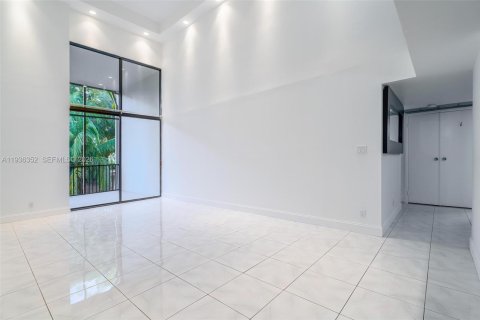 Townhouse in Aventura, Florida 3 bedrooms, 232.26 sq.m. № 1995061 - photo 3