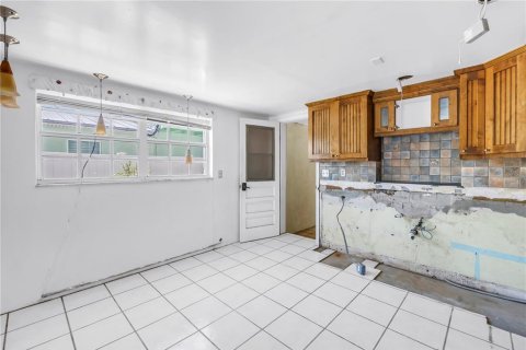 Casa en venta en Treasure Island, Florida, 3 dormitorios, 256.22 m2 № 1802299 - foto 19