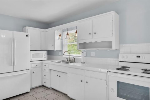 Casa en venta en Lakeland, Florida, 3 dormitorios, 125.88 m2 № 1846530 - foto 14