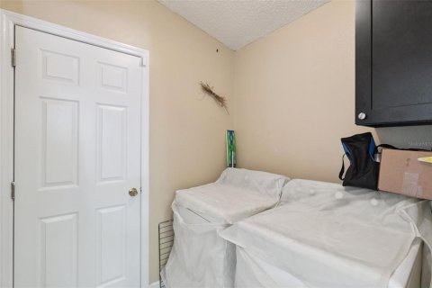 House in Kissimmee, Florida 4 bedrooms, 180.42 sq.m. № 2101101 - photo 14