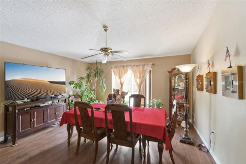House in Kissimmee, Florida 4 bedrooms, 180.42 sq.m. № 2101101 - photo 4
