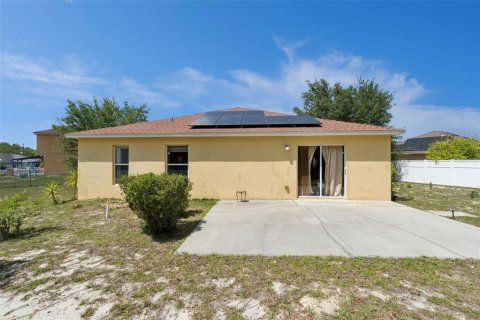 House in Kissimmee, Florida 4 bedrooms, 180.42 sq.m. № 2101101 - photo 15
