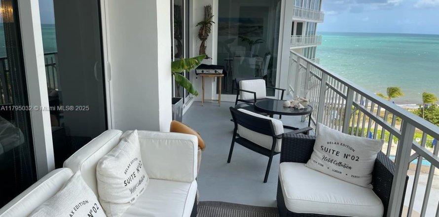 Condo à Key Biscayne, Floride, 3 chambres  № 1939746