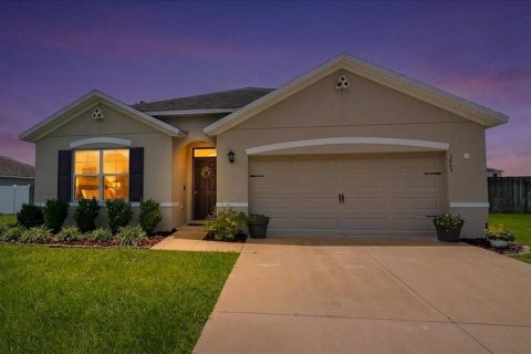 House in Ocala, Florida 4 bedrooms, 169.73 sq.m. № 2291067