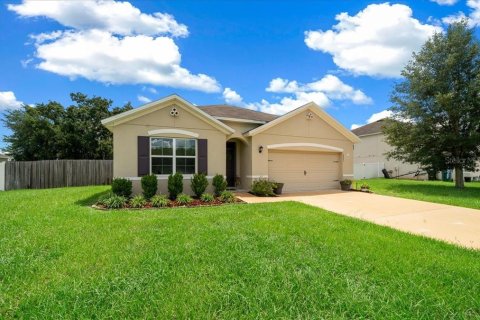 House in Ocala, Florida 4 bedrooms, 169.73 sq.m. № 2291067 - photo 15