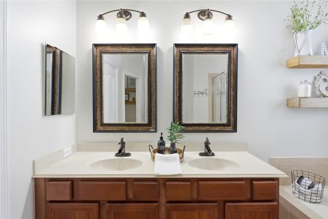 Casa en venta en DeLand, Florida, 4 dormitorios, 291.62 m2 № 2223654 - foto 27