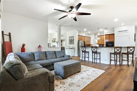 Casa en venta en DeLand, Florida, 4 dormitorios, 291.62 m2 № 2223654 - foto 19