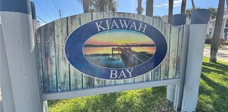 Condo à New Smyrna Beach, Floride, 2 chambres  № 2134267