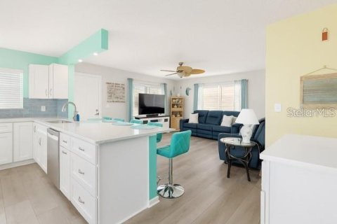 Copropriété à vendre à New Smyrna Beach, Floride: 2 chambres, 96.15 m2 № 2134267 - photo 4