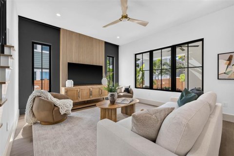 Casa en venta en Saint Petersburg, Florida, 4 dormitorios, 285.58 m2 № 2330386 - foto 12