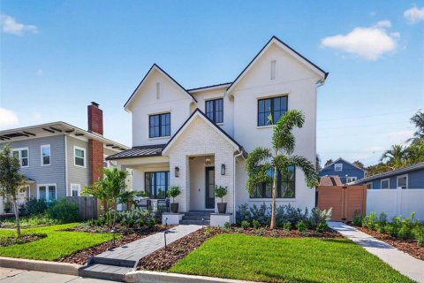Casa en venta en Saint Petersburg, Florida, 4 dormitorios, 285.58 m2 № 2330386 - foto 2