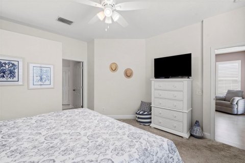 House in Tampa, Florida 2 bedrooms, 137.87 sq.m. № 2200256 - photo 18