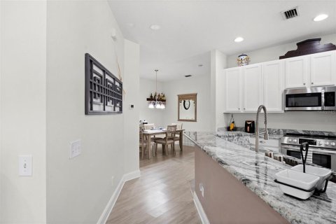 House in Tampa, Florida 2 bedrooms, 137.87 sq.m. № 2200256 - photo 22