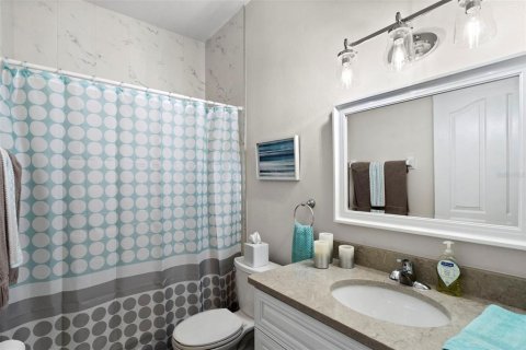 House in Tampa, Florida 2 bedrooms, 137.87 sq.m. № 2200256 - photo 28