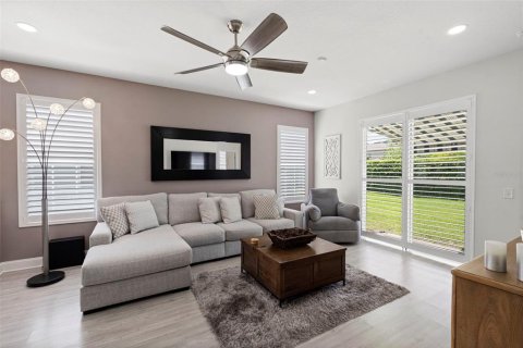 House in Tampa, Florida 2 bedrooms, 137.87 sq.m. № 2200256 - photo 11