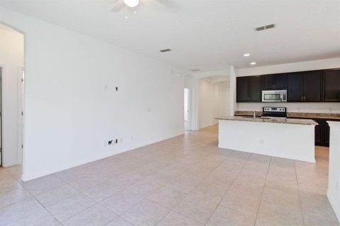 Casa en alquiler en Kissimmee, Florida, 4 dormitorios, 165.74 m2 № 1918685 - foto 10