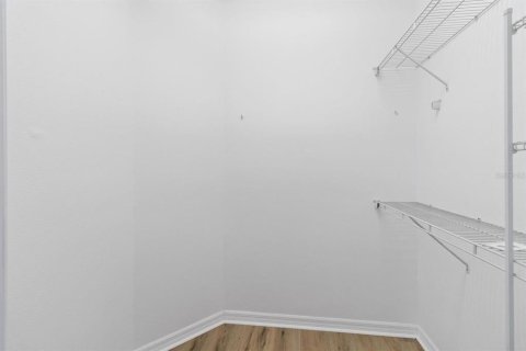 Casa en alquiler en Kissimmee, Florida, 4 dormitorios, 165.74 m2 № 1918685 - foto 13