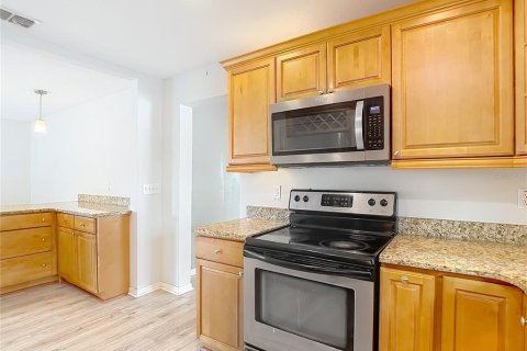 Casa en venta en Tampa, Florida, 4 dormitorios, 190.64 m2 № 2208164 - foto 21