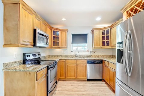 Casa en venta en Tampa, Florida, 4 dormitorios, 190.64 m2 № 2208164 - foto 19