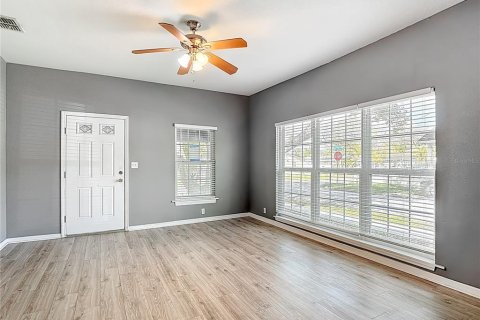 Casa en venta en Tampa, Florida, 4 dormitorios, 190.64 m2 № 2208164 - foto 13
