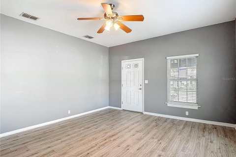 Casa en venta en Tampa, Florida, 4 dormitorios, 190.64 m2 № 2208164 - foto 12