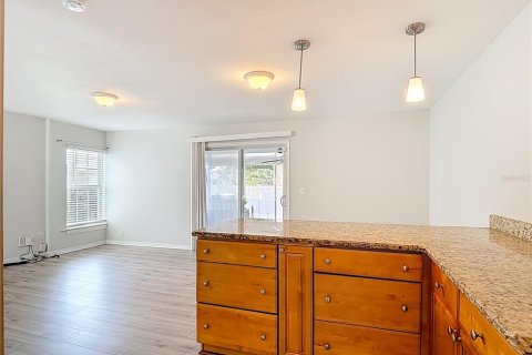 Casa en venta en Tampa, Florida, 4 dormitorios, 190.64 m2 № 2208164 - foto 23