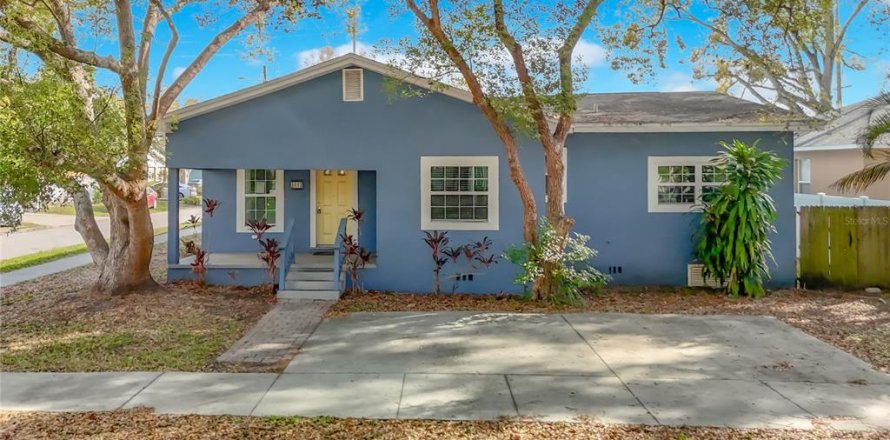 Casa en Tampa, Florida 4 dormitorios, 190.64 m2 № 2208164
