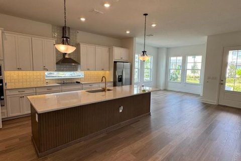 House in Orlando, Florida 4 bedrooms, 220.36 sq.m. № 1866327 - photo 2