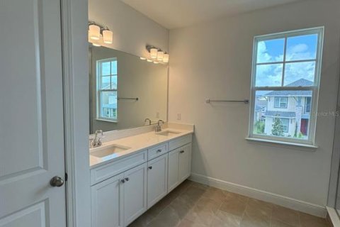 House in Orlando, Florida 4 bedrooms, 220.36 sq.m. № 1866327 - photo 5