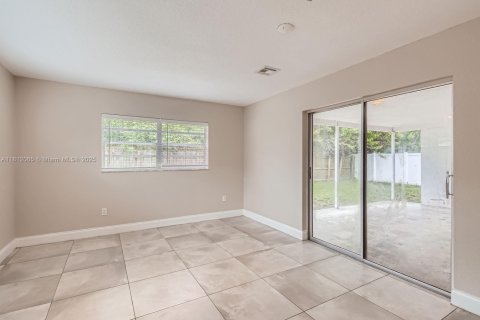 Casa en venta en Boca Raton, Florida, 3 dormitorios, 173.63 m2 № 1758944 - foto 13