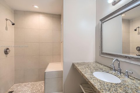 Casa en venta en Boca Raton, Florida, 3 dormitorios, 173.63 m2 № 1758944 - foto 20
